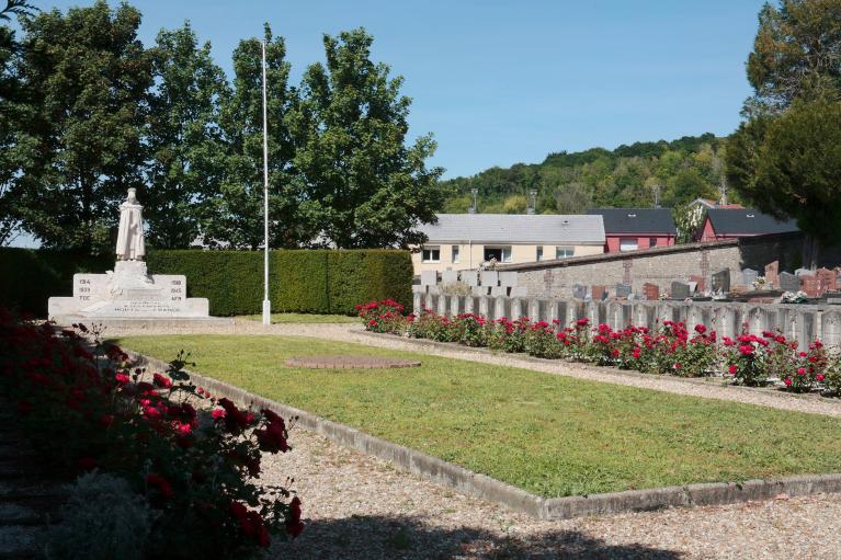 carré militaire du cimetière de Darnétal