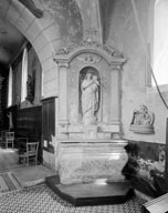 ensemble de 2 autels secondaires de saint Joseph et de Notre-Dame : 2 autels, retables, tabernacles
