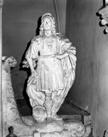 statue : saint Adrien
