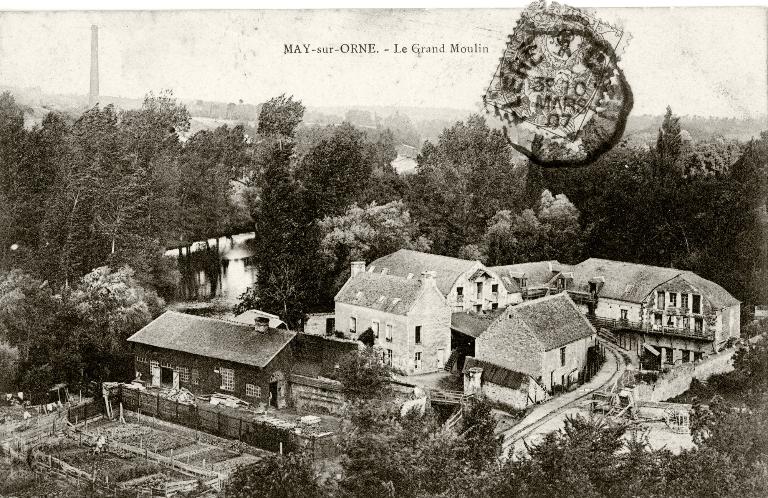 moulin à farine dit les Grands moulins de Fontenay, puis moulin à huile, puis logement d'ouvriers, actuellement logement