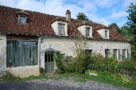 poterie artisanale puis faïencerie puis ferme, actuellement maison