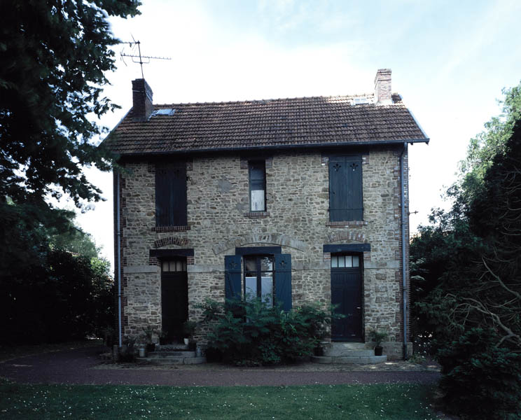 ferme modèle, actuellement maison