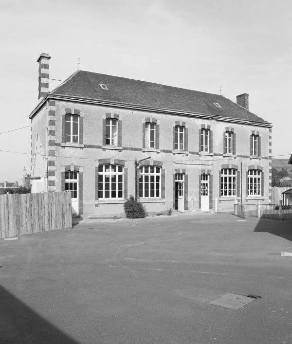 école maternelle dite classes enfantines