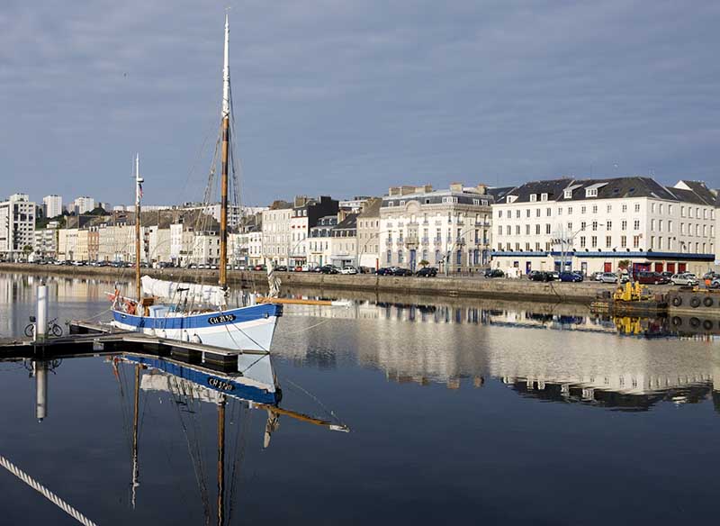 bassin à flot dit bassin de commerce