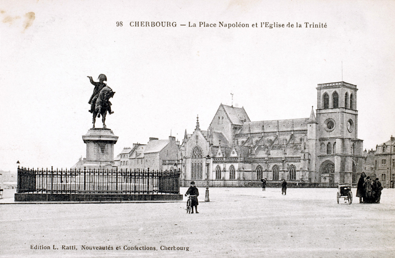 place dite place du Rempart, actuellement place Napoléon