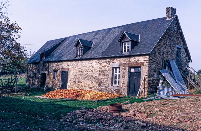 La céramique industrielle dans le Bessin (Calvados) et le département de la Manche : les poteries