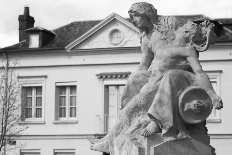 monument aux morts des guerres de l'Empire à 1914-1918