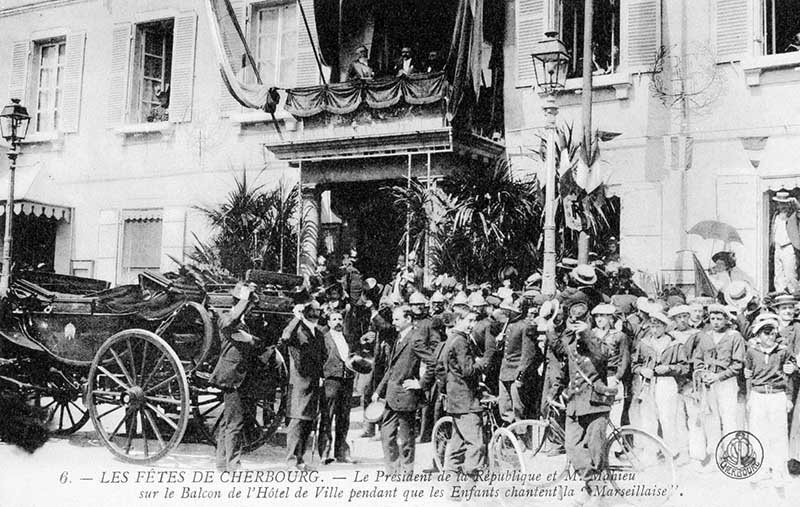 maison commune, actuellement hôtel de ville