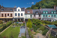 Les maisons et villas du quai de Seine de Villequier