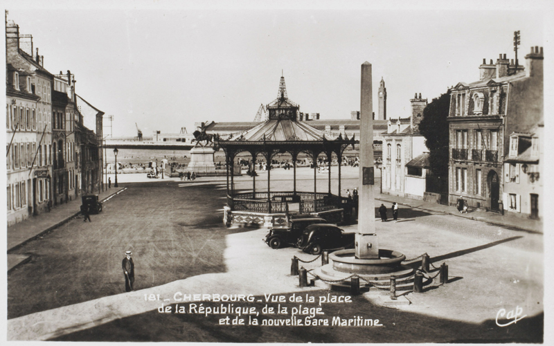 place dite place du Calvaire, puis place d'Armes, actuellement place de la République