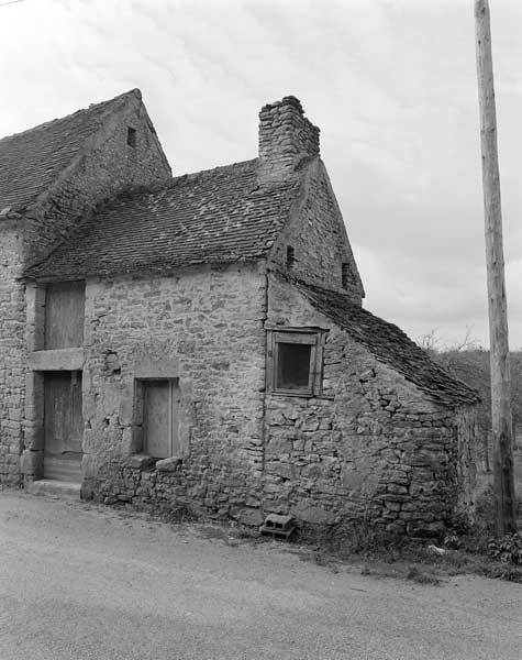 les maisons et fermes de Montabard