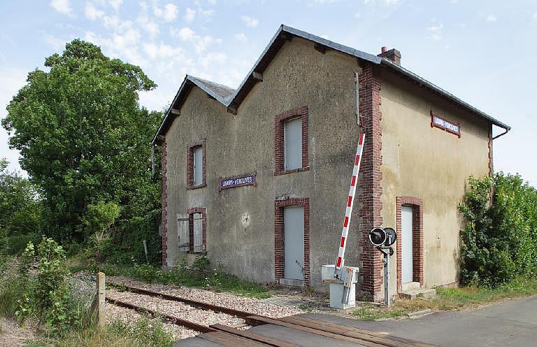 gare de Lisors-Verclives