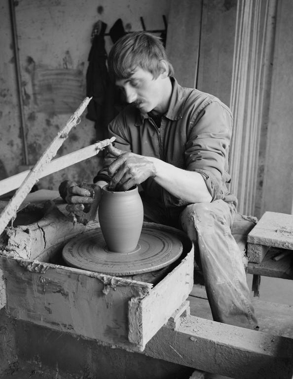 usine de grès Poterie Castel, puis Cheval