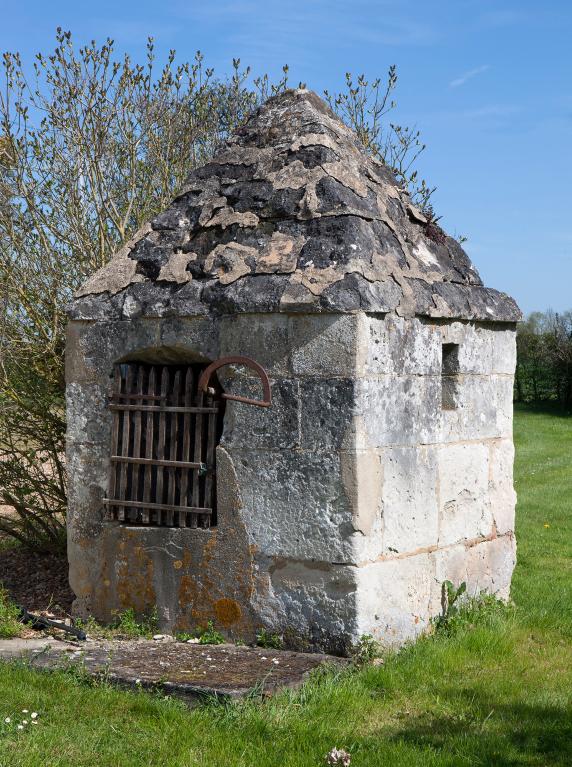 ferme dite métairie, actuellement maisons