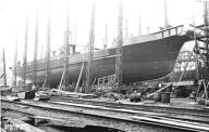 bateau de service : gabare de rade (service de port) dit VICTORIEUSE