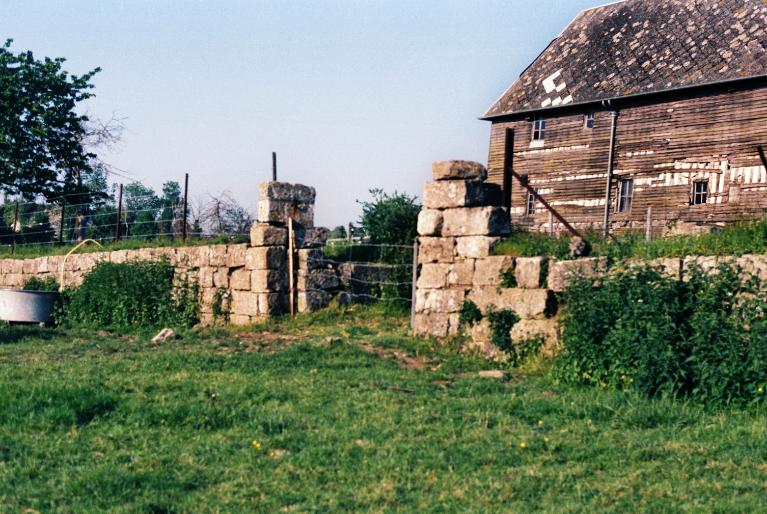 ferme, actuellement maison