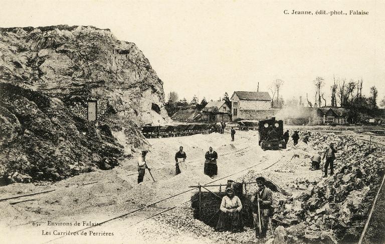 carrière à ciel ouvert de quartzite Emile Barrier, puis Société anonyme des carrières de l'Ouest (Etablissements Barrier), puis Société des carrières de Vignats