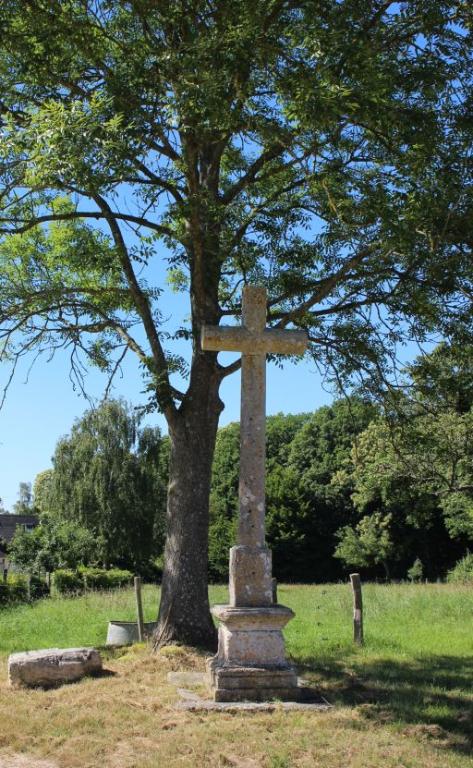 calvaire, dit la croix Colin