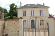 presbytère puis mairie, actuellement maison