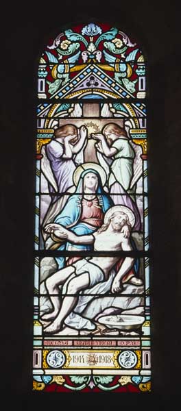 ensemble de 2 verrières hagiographiques et commémoratives de la guerre de 1914-1918 : Vie de la Vierge (baies 13 et 15)