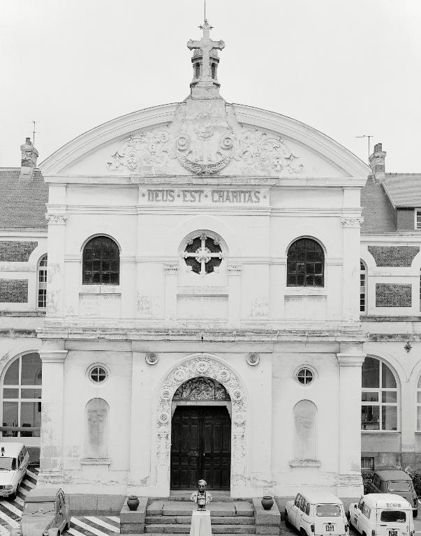 chapelle de l'hospice Napoléon III puis hôpital Pasteur dite chapelle Saint-Louis