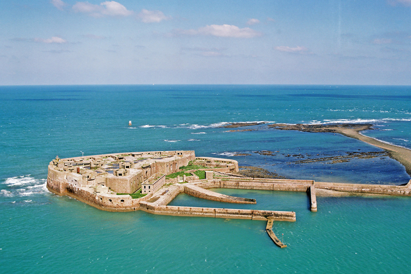 Fort-Royal, puis Fort-National et Fort-Impérial, actuellement Fort de l'île Pelée