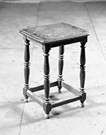 ensemble de 6 tabourets d'église