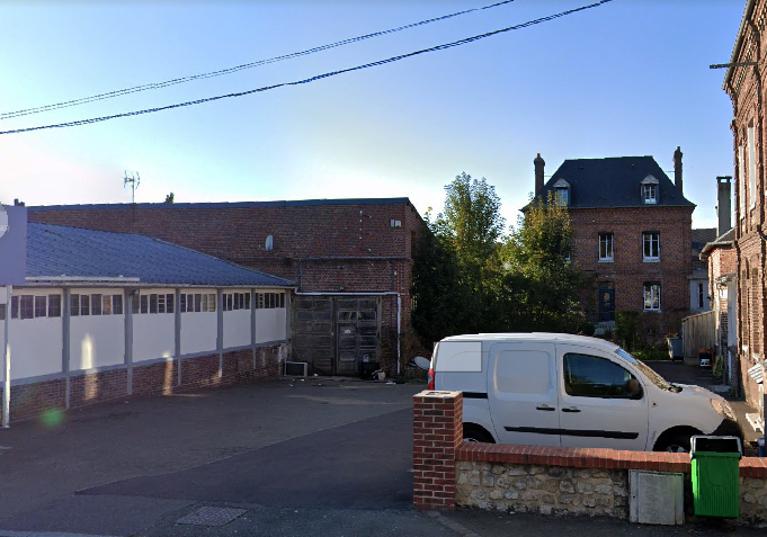 moulin à blé de l’Église, puis scierie Douville, puis usine de pièces en bakélite Isodio