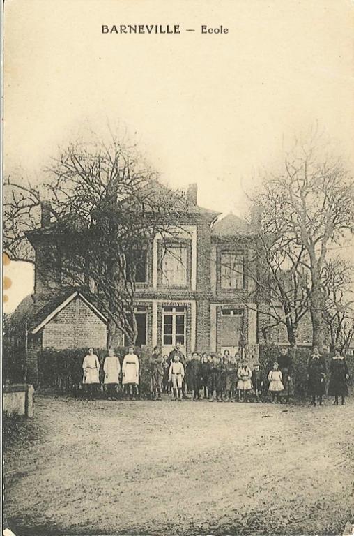 mairie-école, actuellement maison