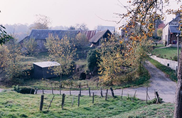 La céramique industrielle dans le Bessin (Calvados) et le département de la Manche : les poteries