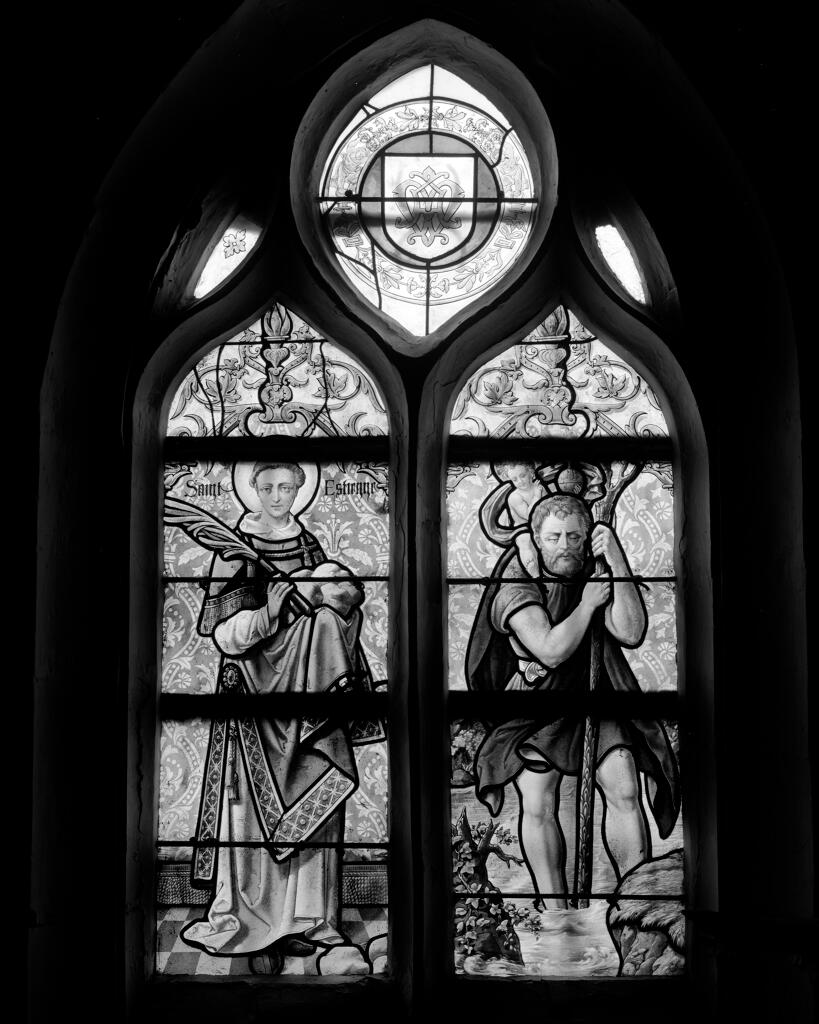 verrière hagiographique : saint Étienne et saint Christophe (baie 7)