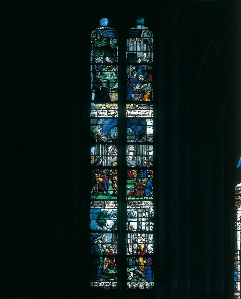 verrière hagiographique et historiée : Enfance de sainte Foy, Scènes de la Passion (baie 5)