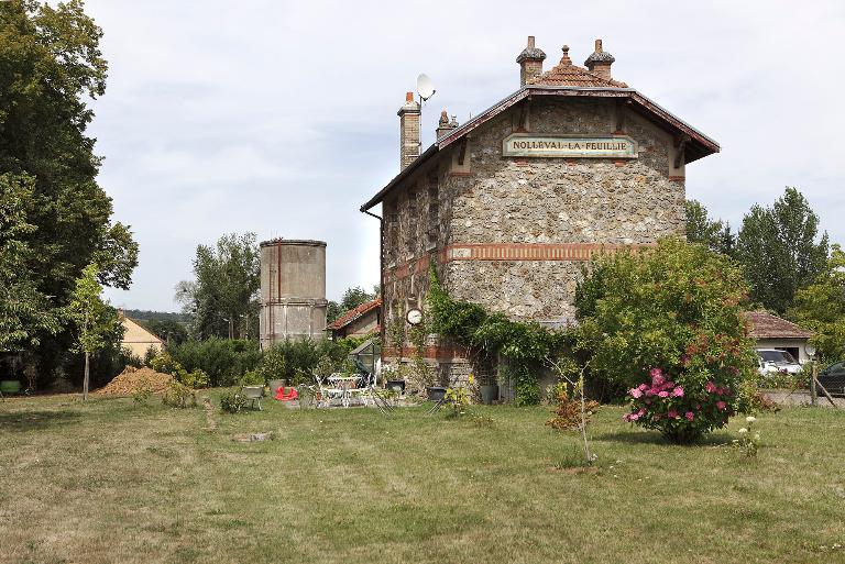 gare et maison de garde-barrière de Nolléval-La Feuillie