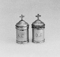 ensemble d'une ampoule à saint chrême (boîte à saint chrême) et d'une boîte à huile sainte
