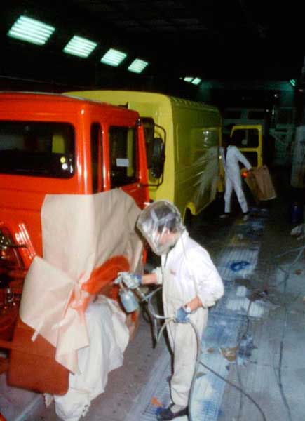 atelier de fabrication dit Centre fabrication cabines - peinture