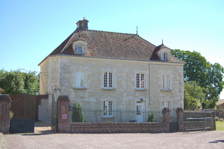 le bourg de Réveillon