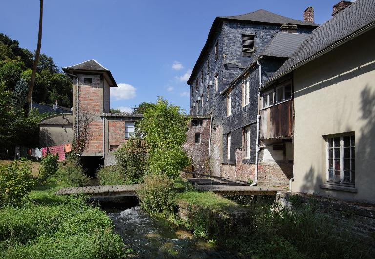 filature de coton Decaen puis usine de boissellerie Gilles-Alipray, puis usine de pièces en bakélite Isodio, dite usine du Roule