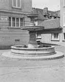 fontaine de la Trinité puis des Trois Mariés