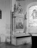 ensemble de l'autel secondaire : autel tombeau, retable architecturé à niche, tableau, statue