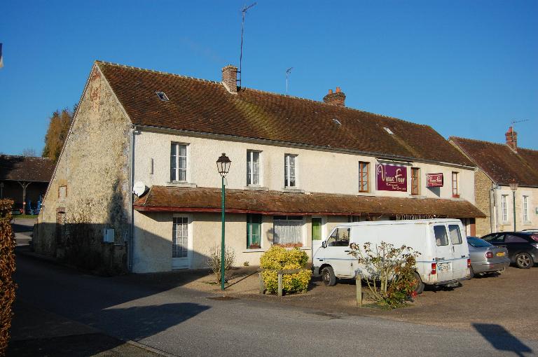 le bourg de Villiers-sous-Mortagne