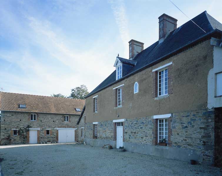 ferme, actuellement maison