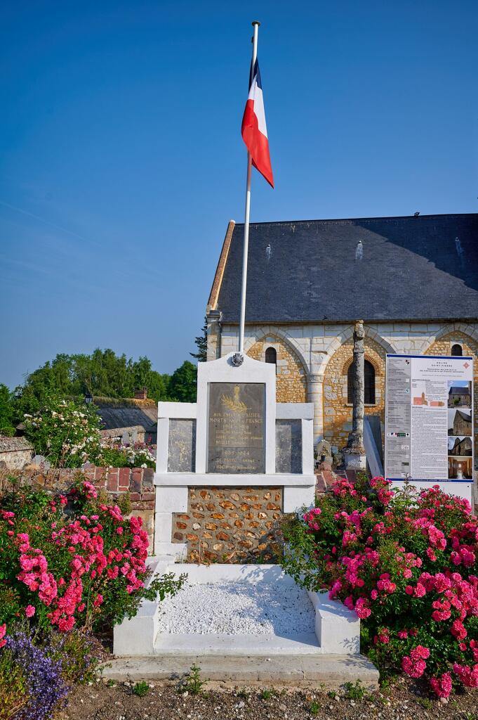 monument aux morts et monument funéraire de la guerre 1914-1918