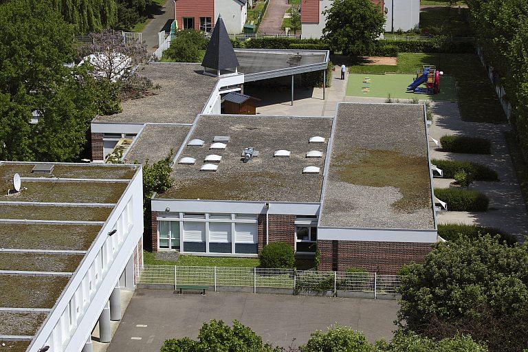 Groupe scolaire, lotissement du Doult-Vitran.