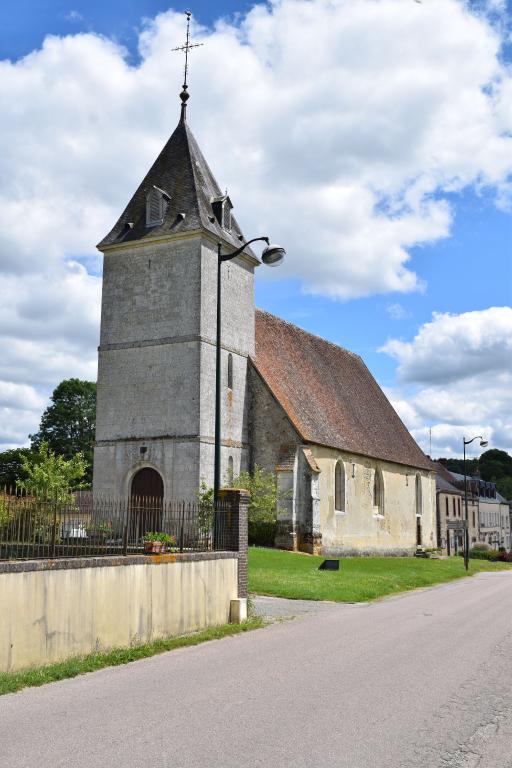 Vue d'ensemble de l'église paroissiale Saint-Gervais et Saint-Protais.