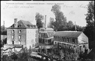 Verson (Calvados) - Etablissement Brunet - Fabrique de Meubles.- Carte postale, éd. Bréche, Caen, début 20e siècle. (Collection particulière P. Coftier).