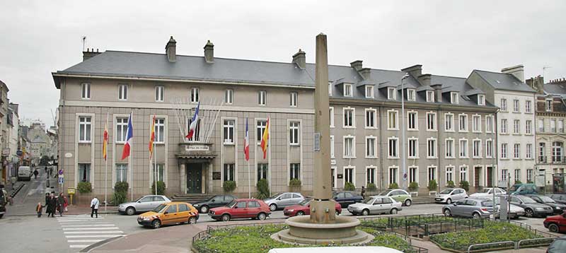 maison commune, actuellement hôtel de ville