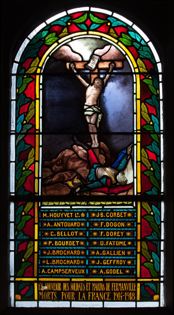 Ensemble de 2 verrières mixtes et commémoratives de la guerre de 1914-1918 : Vierge consolatrice et Pour l'Humanité et la patrie