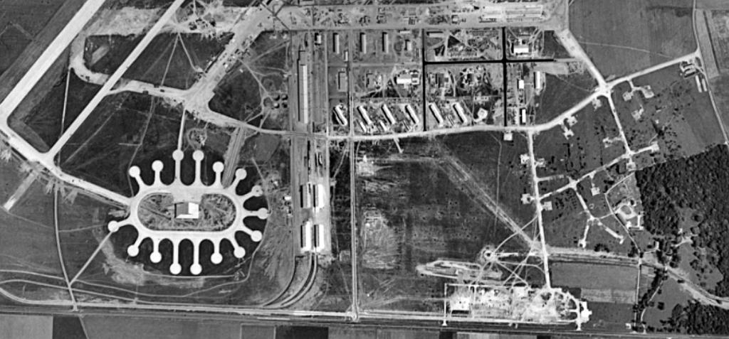 ensemble des infrastructures militaires et civiles de la base américaine d'Evreux-Fauville