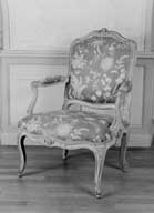 ensemble de 4 fauteuils à la reine et d'un canapé à la reine de style Louis XV