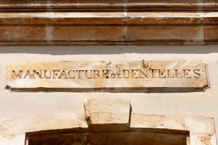 usine dite manufacture de dentelles actuellement école Sainte-Chantal de Cherbourg-Octeville